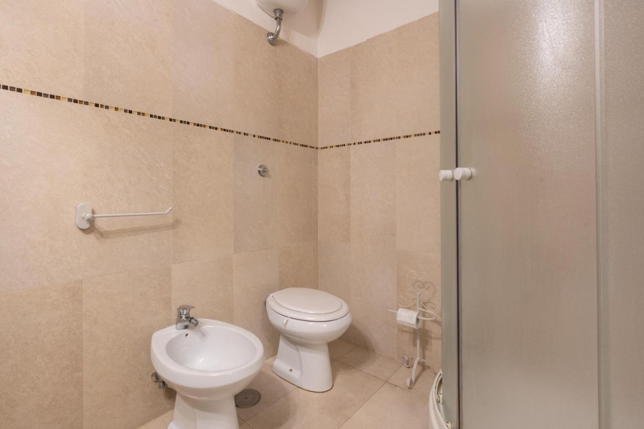 Ferienwohnung A Due Passi Da S.Pietro E Castel Sant'Angelo Loft Gianicolo Rom Exterior foto