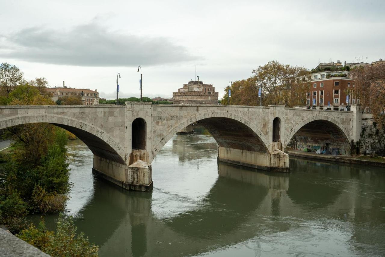 Ferienwohnung A Due Passi Da S.Pietro E Castel Sant'Angelo Loft Gianicolo Rom Exterior foto